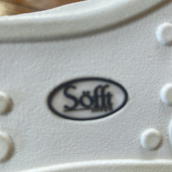 Sofft gray suede Britton Zip style booties.  Excellent used condition. Size 8. - Picture 12 of 13